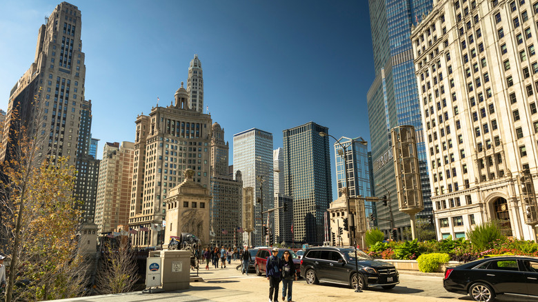 People walking along the Magnificent Mile shopping district in Chicago