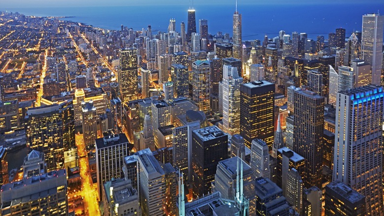 Chicago citiscape on the shore of Lake Michigan