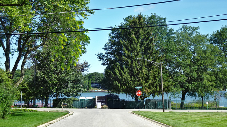 Beach entrance to Lake in Mundelein