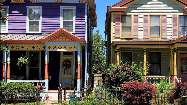 The facade of colorful houses in Columbia Tusculum