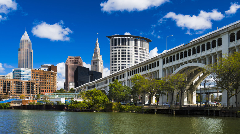 Downtown Cleveland skyline with the Detroit-Superior Bridge