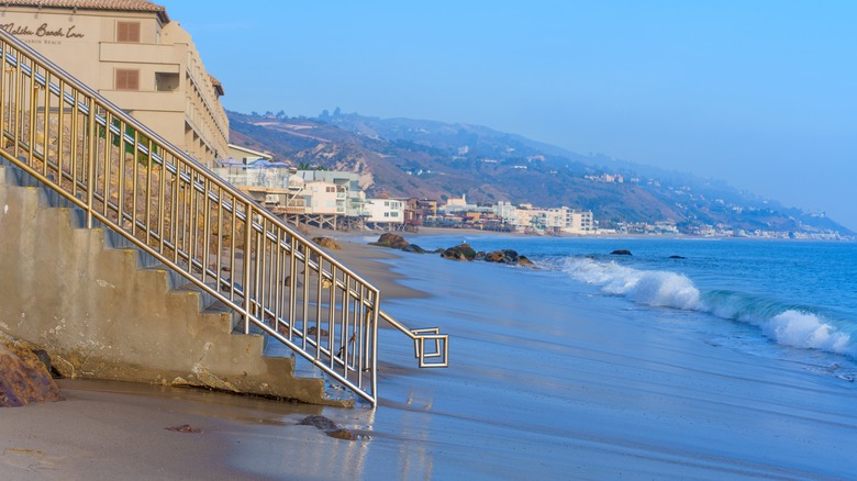 Homes along the shore of Malibu beach, California