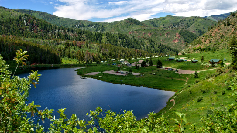 Sylvan Lake and mountains