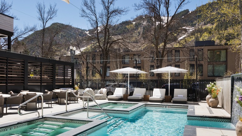 View of the swimming pool at the White Elephant Aspen