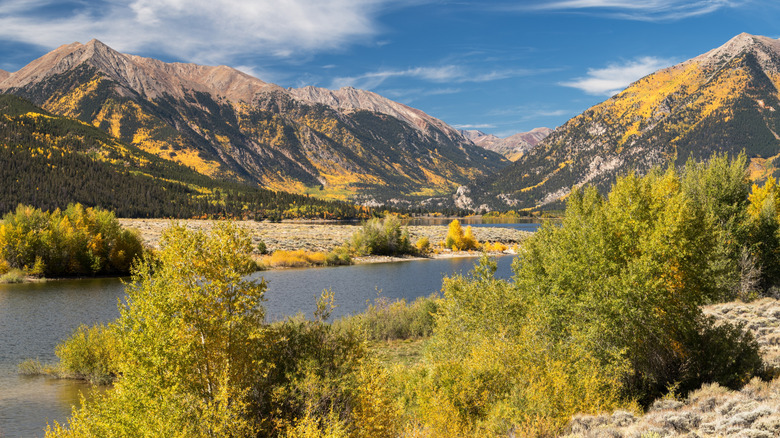 A view of the Twin Lakes with mountains in the background in Colorado