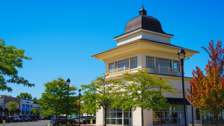 Sunny fall afternoon in the city of Manchester, Connecticut