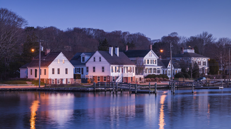 Waterfront houses in New London