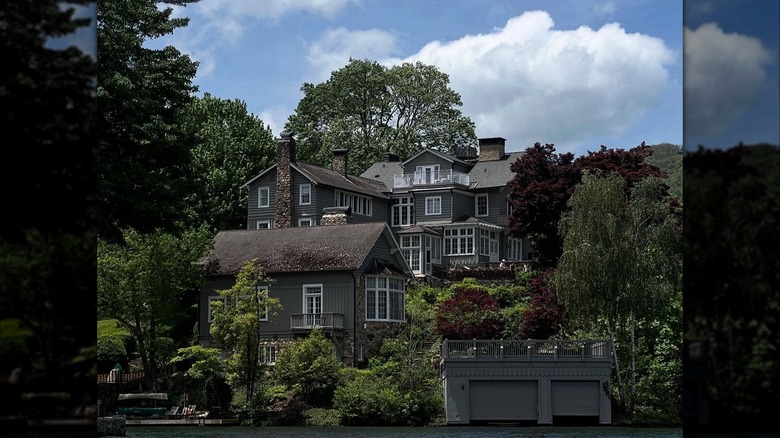 The Greystone Inn near Sapphire, North Carolina