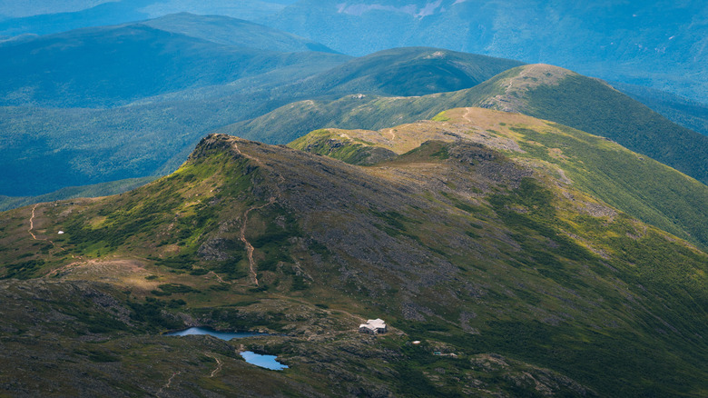 Crawford Path crossing green mountains above Lakes of the Clouds New Hampshire