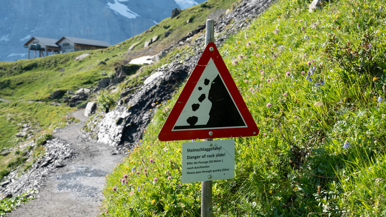 Rockslide danger sign