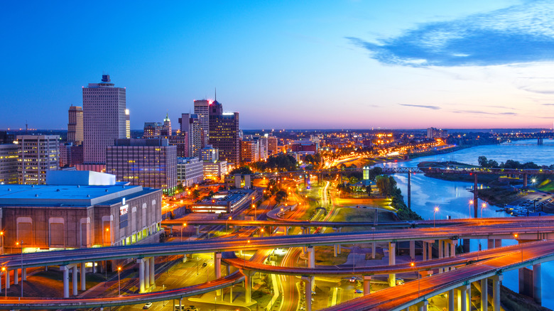 The Memphis skyline at night