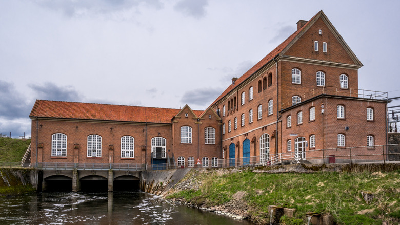 The electric power plant on the shore of Tange Lake