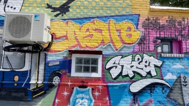 Castle Street mural in Wilmington's Castle Street Arts District