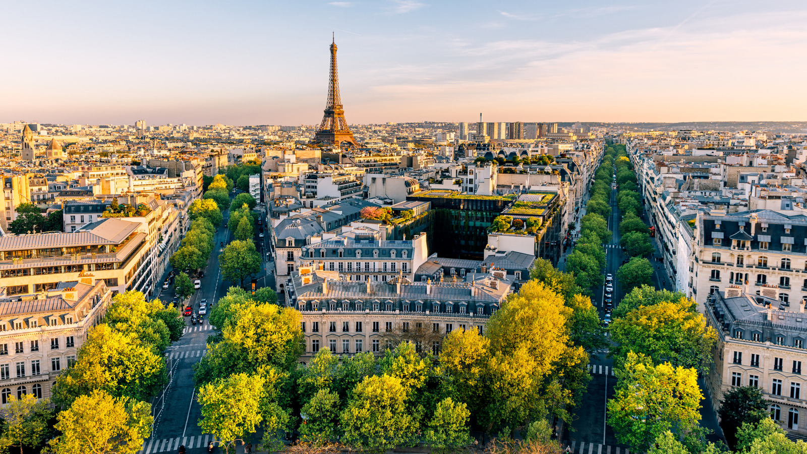 Don't Book Your Flight To France Without Knowing About This Major Visa Change
