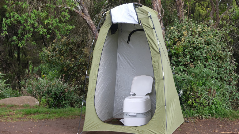 portable toilet on kilimanjaro hike