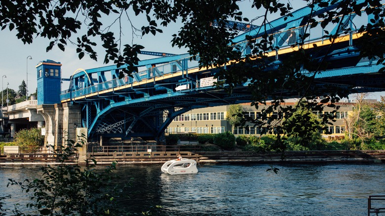Bridge into Fremont