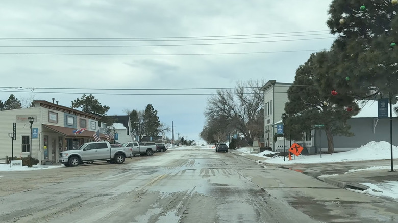 Main Street of Elizabeth in winter