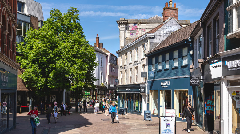 Shops and eateries in Norwich