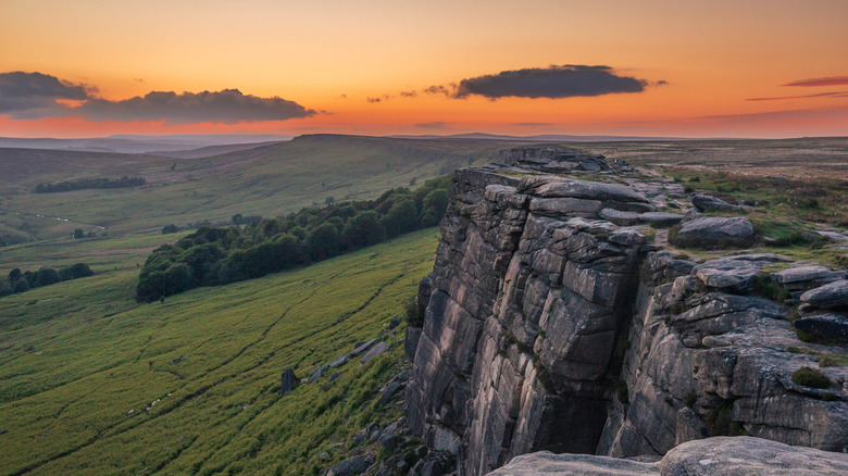 The gritstone ridge along the cliff at Stanage Edge, Peak District National Park, England