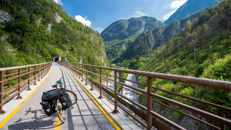 Bicycle with mountain views on the Alpe Adria path in Austria and Italy