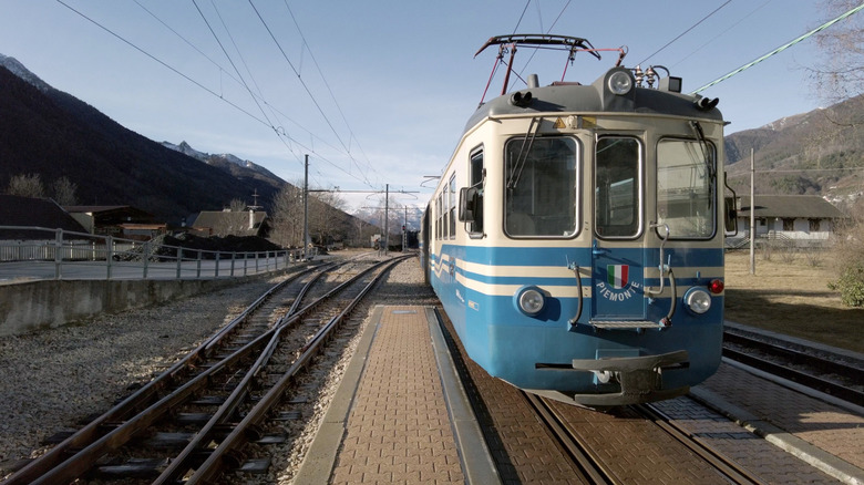 Frontal view of a Vigezzina-Centovalli Railway train