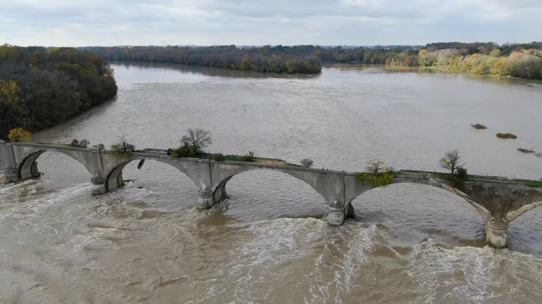 Ohio's Historic Park Once Home To One Of The World's Largest Concrete Bridges Is Now A Haunting Beauty