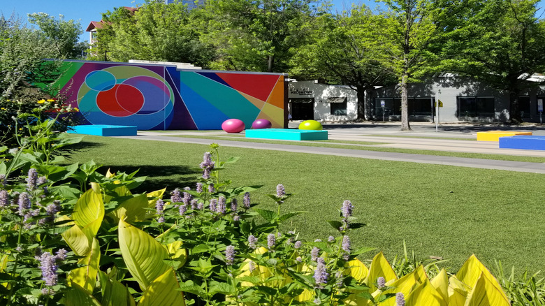 childrens museum mural sculpture
