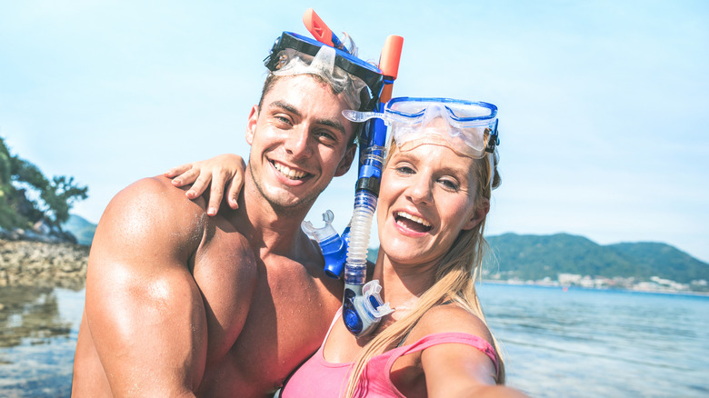 happy Hawaii snorkelers