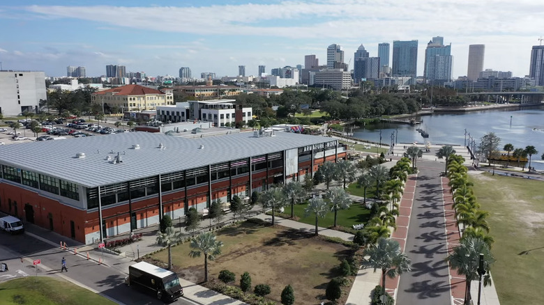 Welcome to Riverside Heights sign
