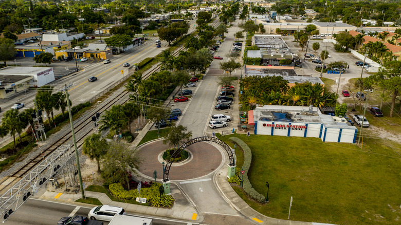 The downtown area in Oakland Park, FL