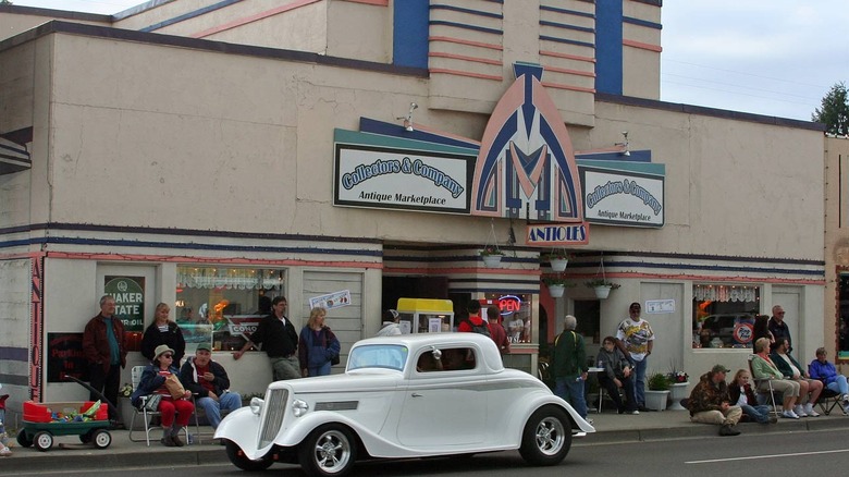 A car show in Junction City, Oregon