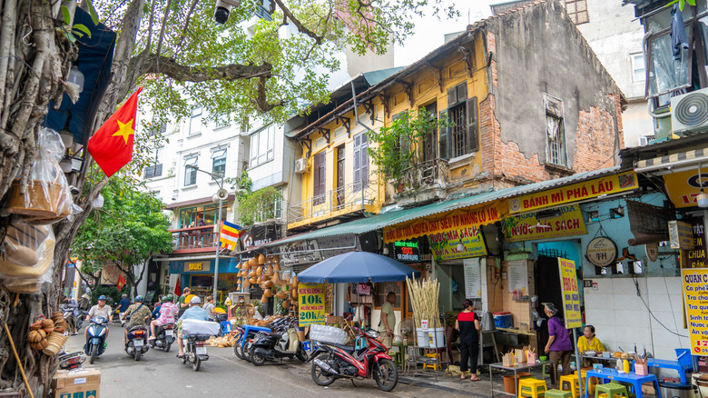 Busy street scene in Hanoi, Vietnam