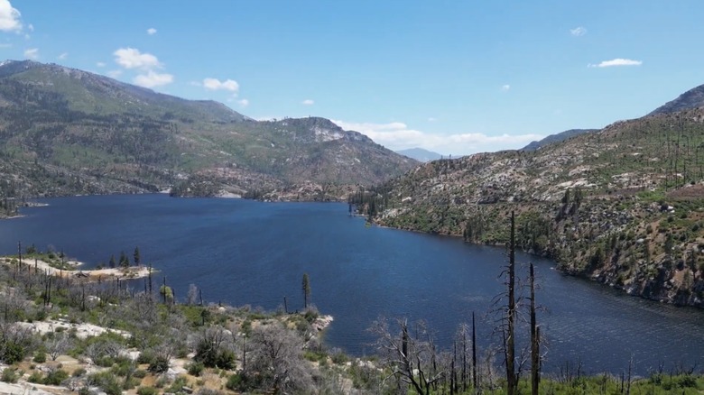 A shot of Mammoth Pool Reservoir from the shore