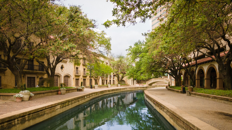 Mandalay Canal Walk at Las Colinas