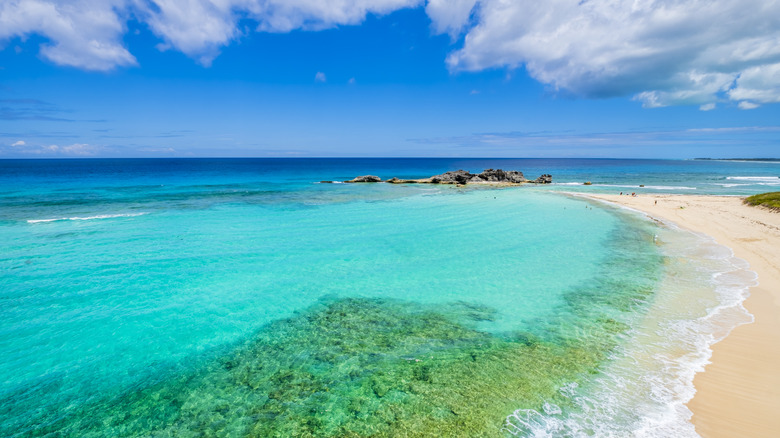 The beautiful turquoise water and white sand beach at Grace Bay in Turks and Caicos Islands