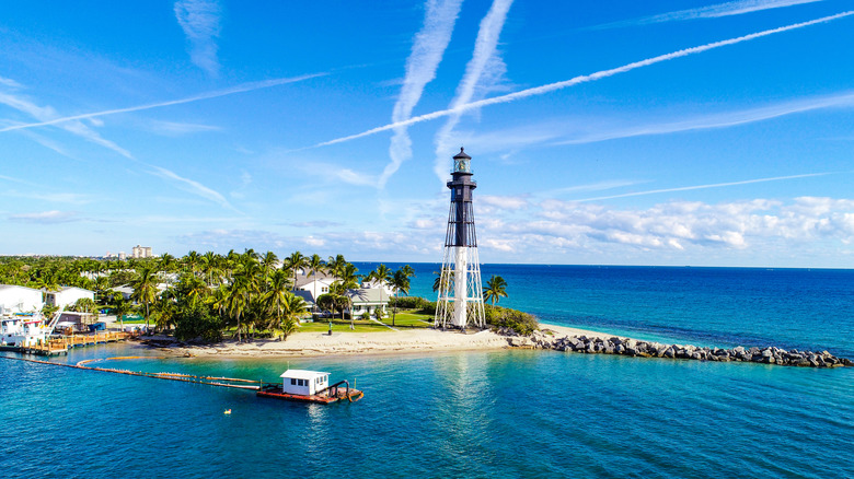 Scenic view of the Lighthouse Point near Fort Lauderdale, Florida