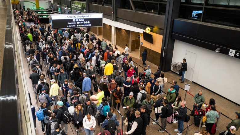 A long line at the Security Checkpoint in an airport