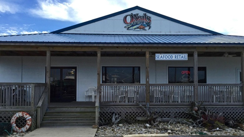 The exterior of O'Neal's Sea Harvest in the Outer Banks' Wanchese Marine Industrial Park