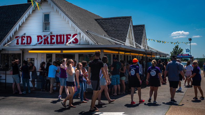 Crowd waiting on line in front of Ted Drewes frozen custard