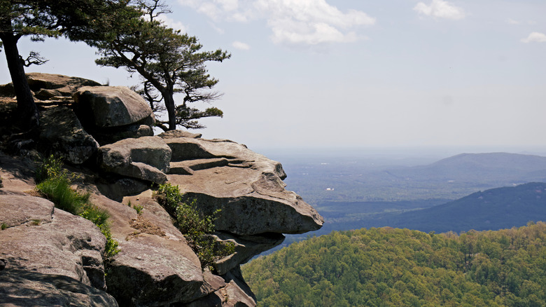 A rocky ledge on the hike to the summit of Mount Yonah, in Georgia's Blue Ridge Mountains