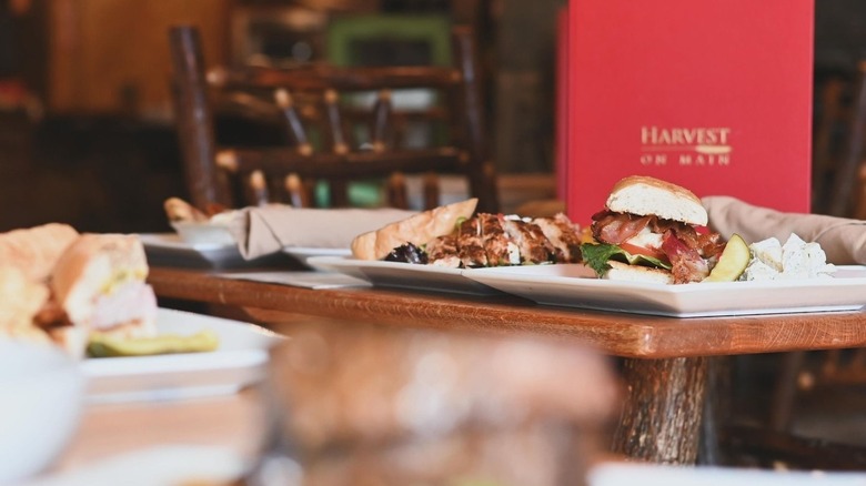 Tablescape at Harvest on Main in Blue Ridge, Georgia