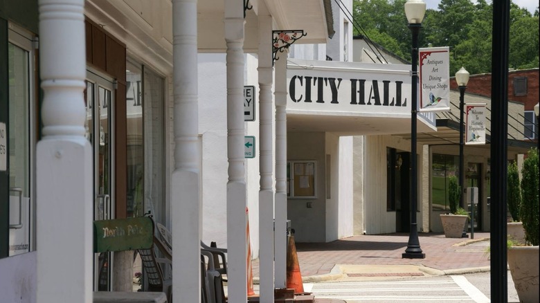 View of City Hall on Hogansville's main street