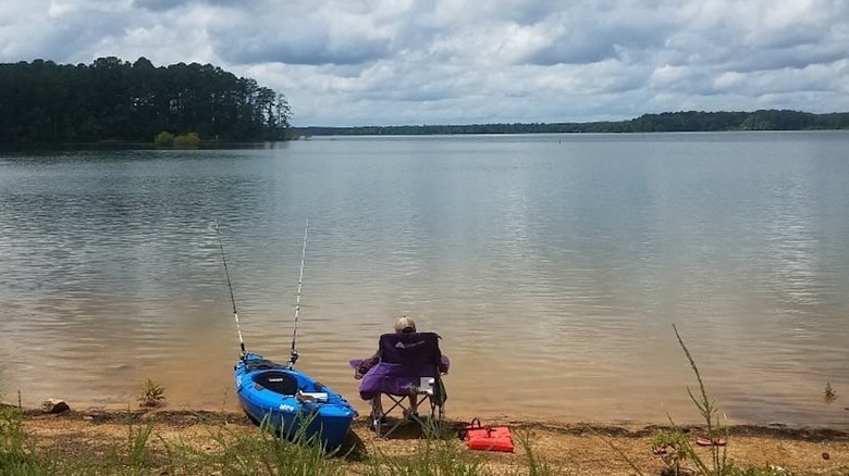 A relaxing fishing trip at Mistletoe State park
