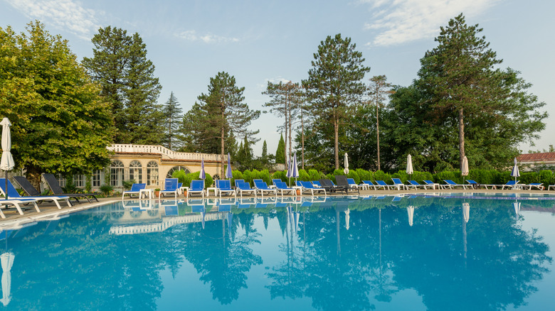 View of the seasonal outdoor pool at Legends Tskaltubo Spa Resort, located in Tskaltubo in western Georgia