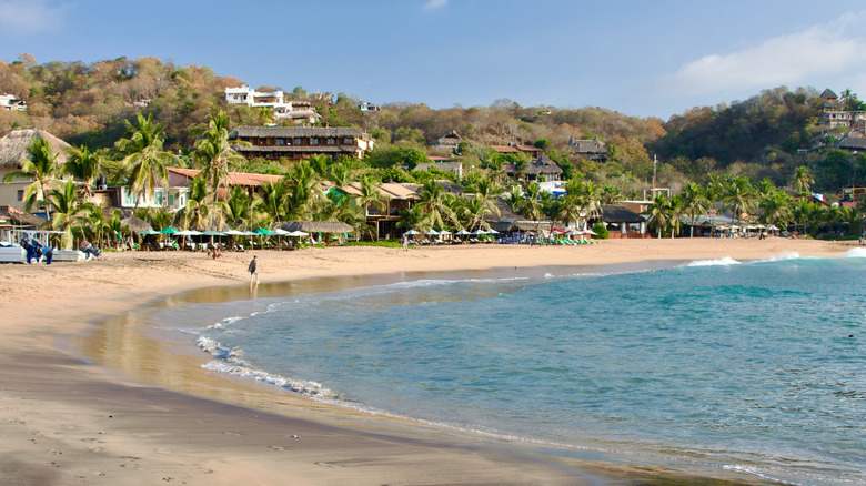 San Agustinillo beach at sunrise
