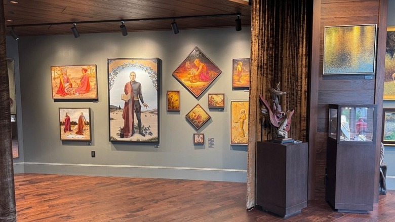 The art gallery of the Grand Bohemian Lodge Asheville