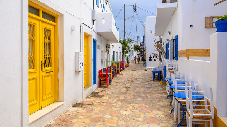 A narrow street in Chora in Ano Koufonisi