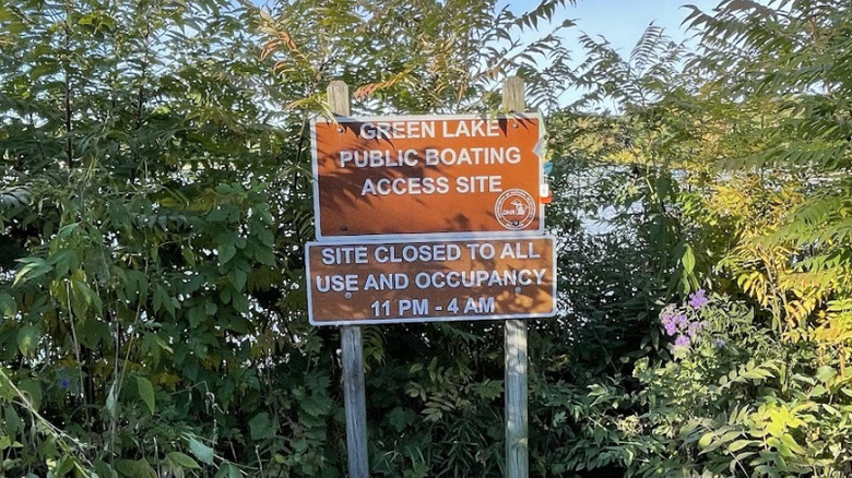 Signage at the Green Lake Public Boat Launch