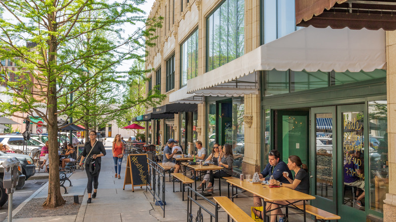 Restaurant patios filled with diners in Asheville, North Carolina