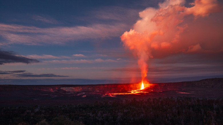 Lava erupting from Kilauea in Valcanoes National Park Hawa'i